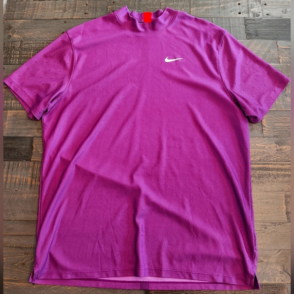 Men's Tiger Woods Golf Shirt - Picture 1 of 3